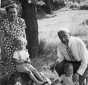 Goldwasser and his wife Edith with two of their 11 grandchildren, Judy and Jim Schine, children of their daughter Joan.